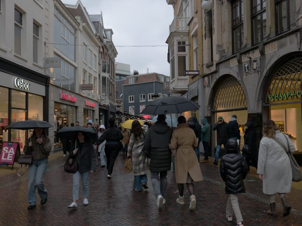 Verhuizing stationsgebouw Vught in Vught