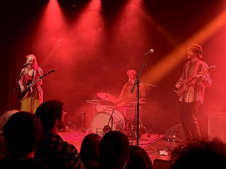 De Koerier – muziektheater 1629 — muziek in Vught